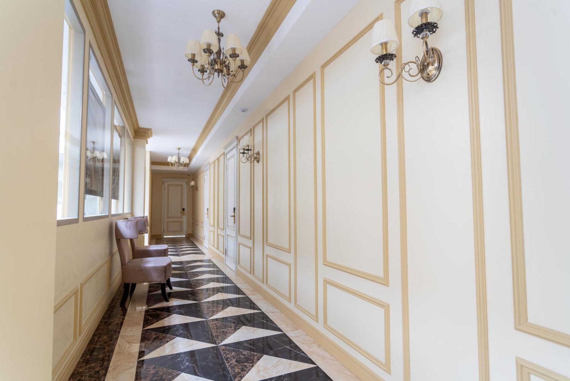 Hotel Royal Bv Ustʼ-Kamenogorsk Zewnętrze zdjęcie