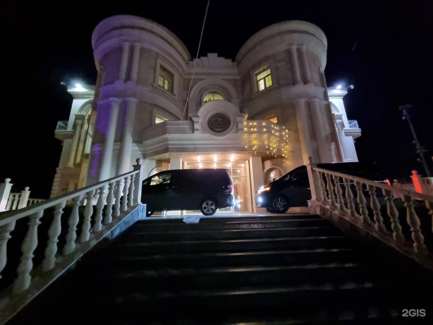 Hotel Royal Bv Ustʼ-Kamenogorsk Zewnętrze zdjęcie