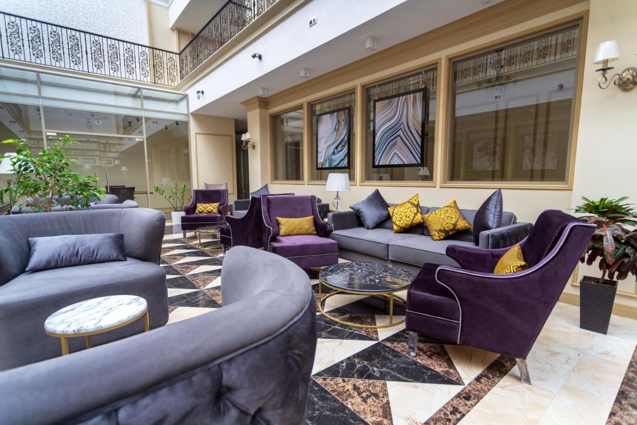Hotel Royal Bv Ustʼ-Kamenogorsk Zewnętrze zdjęcie