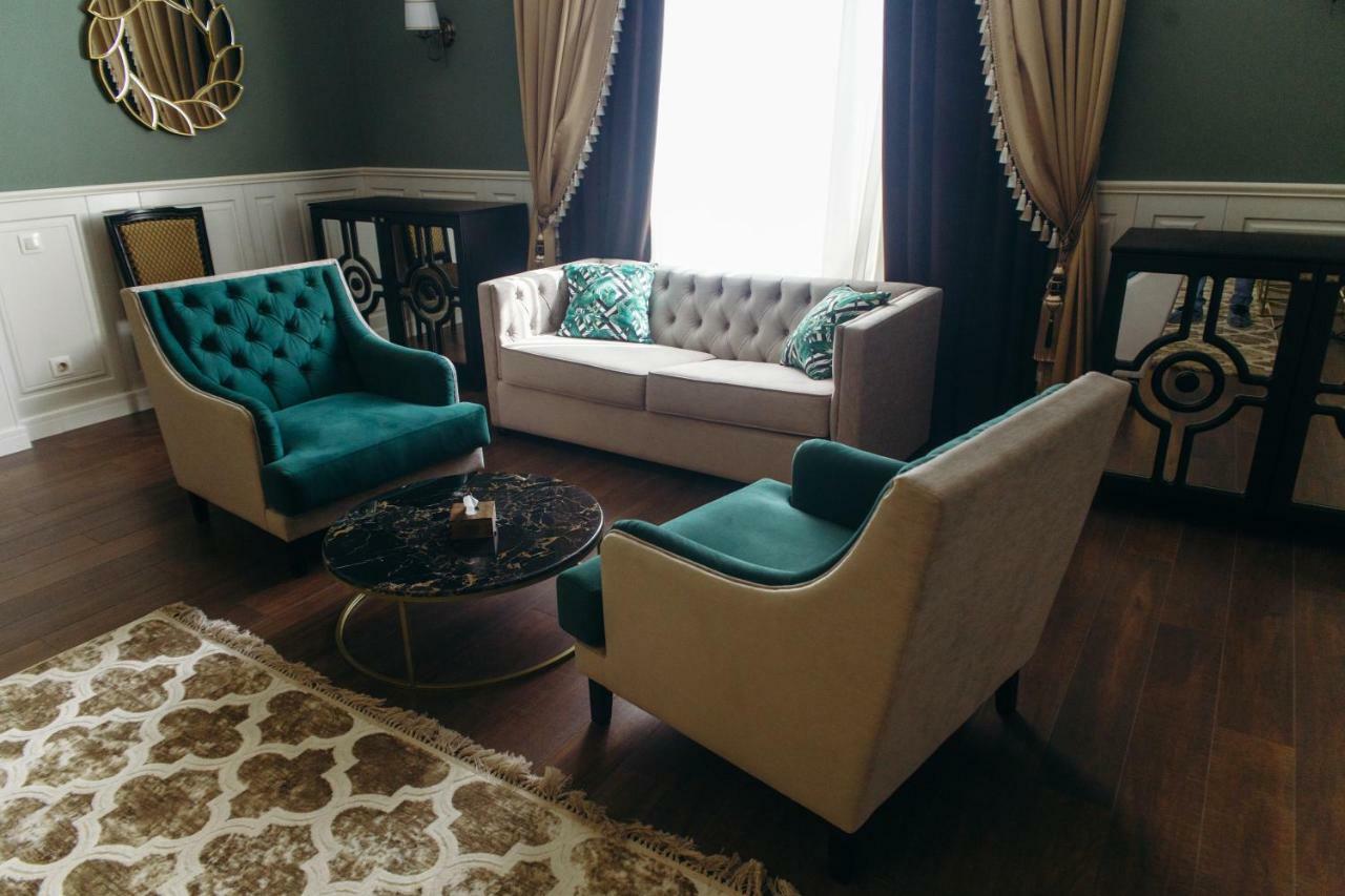 Hotel Royal Bv Ustʼ-Kamenogorsk Zewnętrze zdjęcie